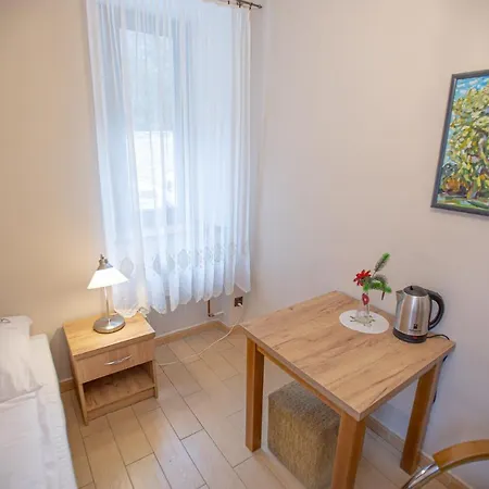 Dom Nad Wodospadem Bed & Breakfast