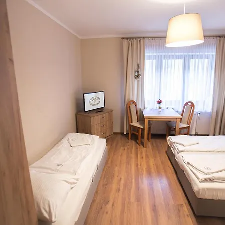 Dom Nad Wodospadem 3*