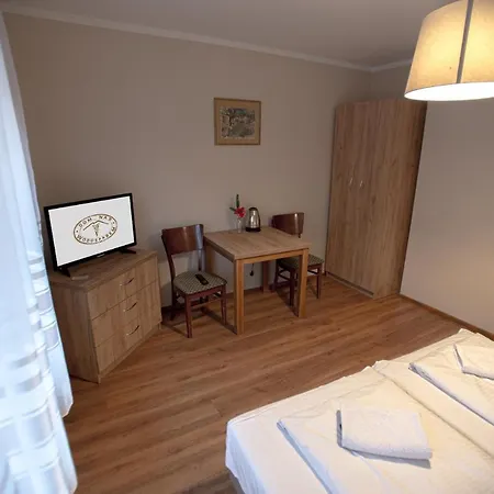 Dom Nad Wodospadem 3* 미에드지고르체