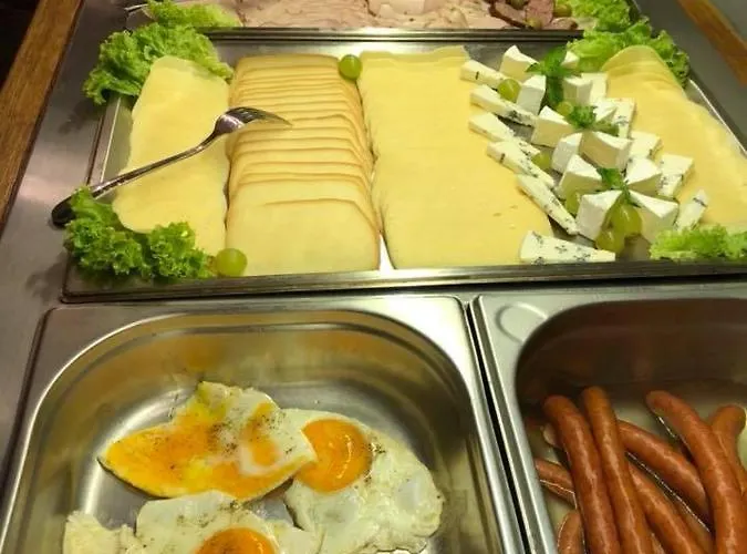 Dom Nad Wodospadem 3* Miedzygorze