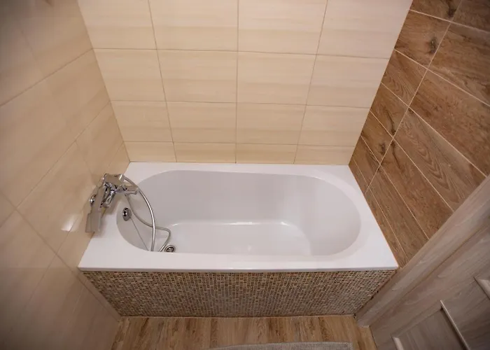 Dom Nad Wodospadem 3*