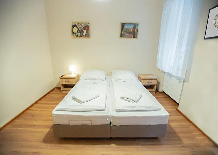 Dom Nad Wodospadem 3*