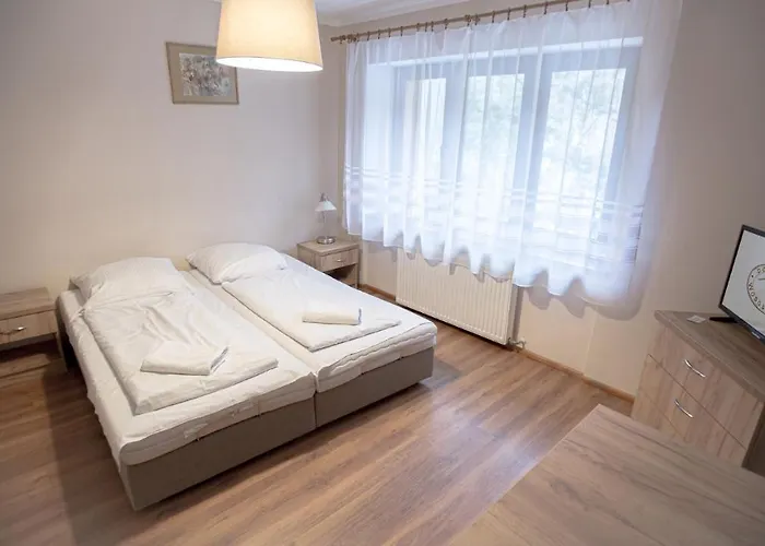 Dom Nad Wodospadem 3*